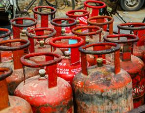 LPG Cylinder Price Hike: Oil firms shock consumers by prices